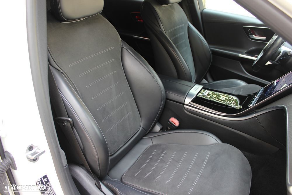 Mercedes-Benz C 300 d AMG Line - 24