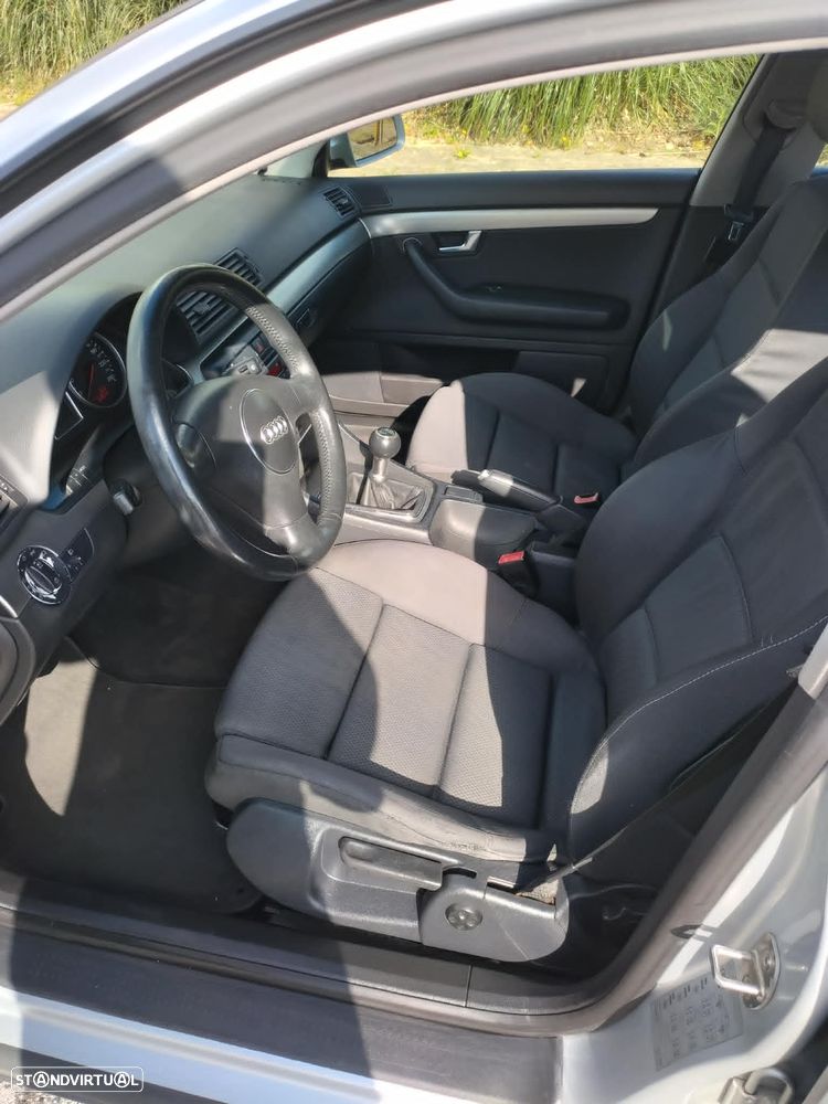 Audi A4 1.9 TDI m6 S-Line - 8