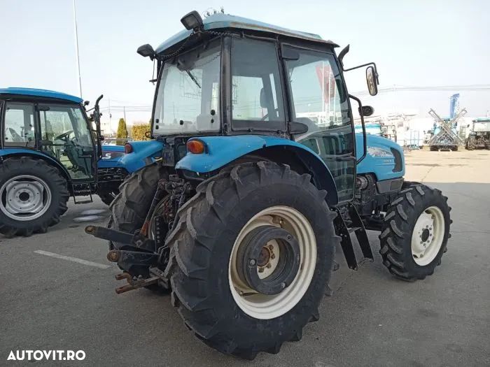 LS Tractor LS Plus 70, cu cabina, 71 CP, tractiune 4x4 - 2