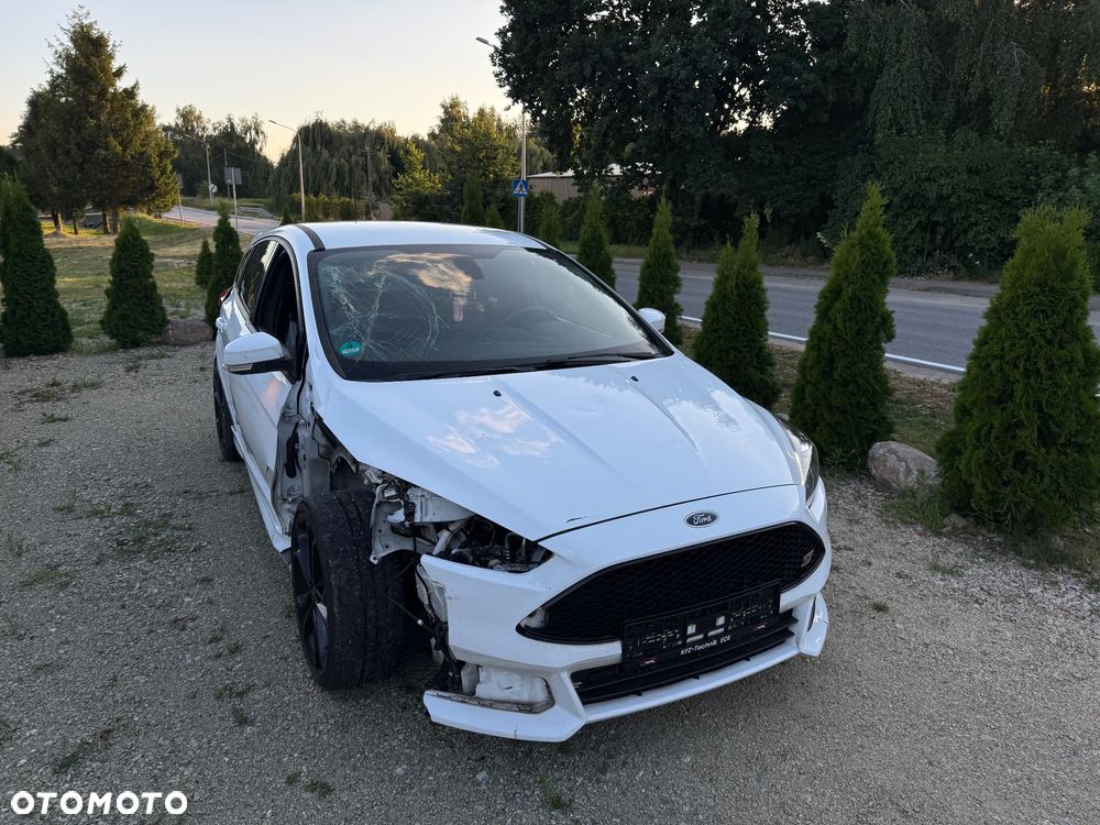 Ford Focus ST2 - 4