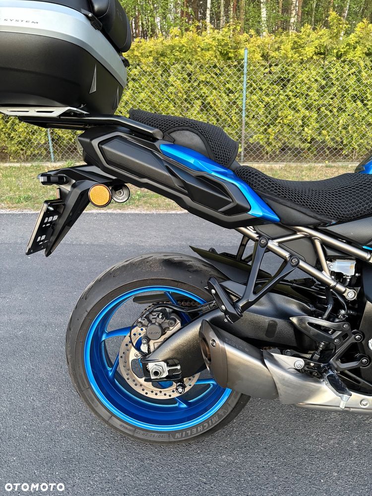 Suzuki GSX 1000 - 8