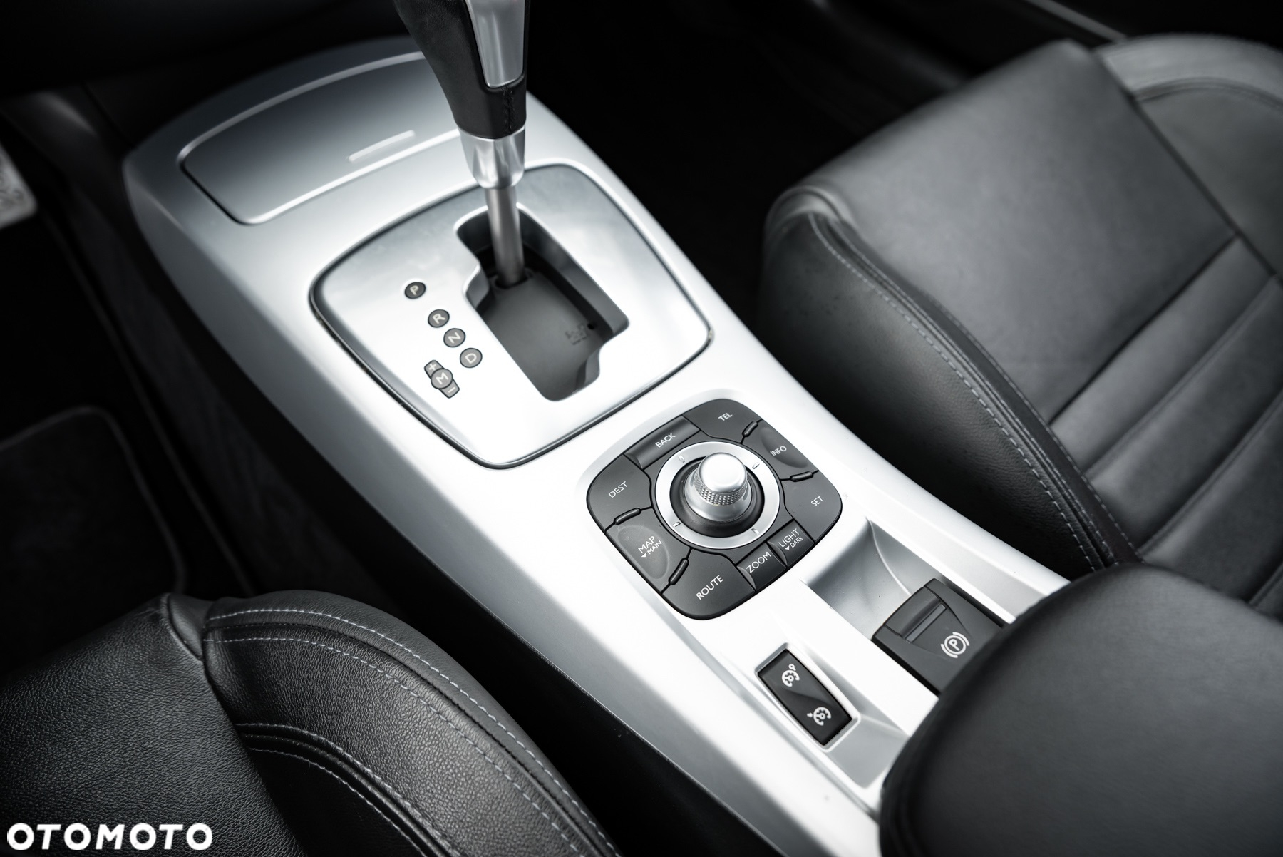 Renault Laguna Coupe V6 dCi 235 FAP GT - 26