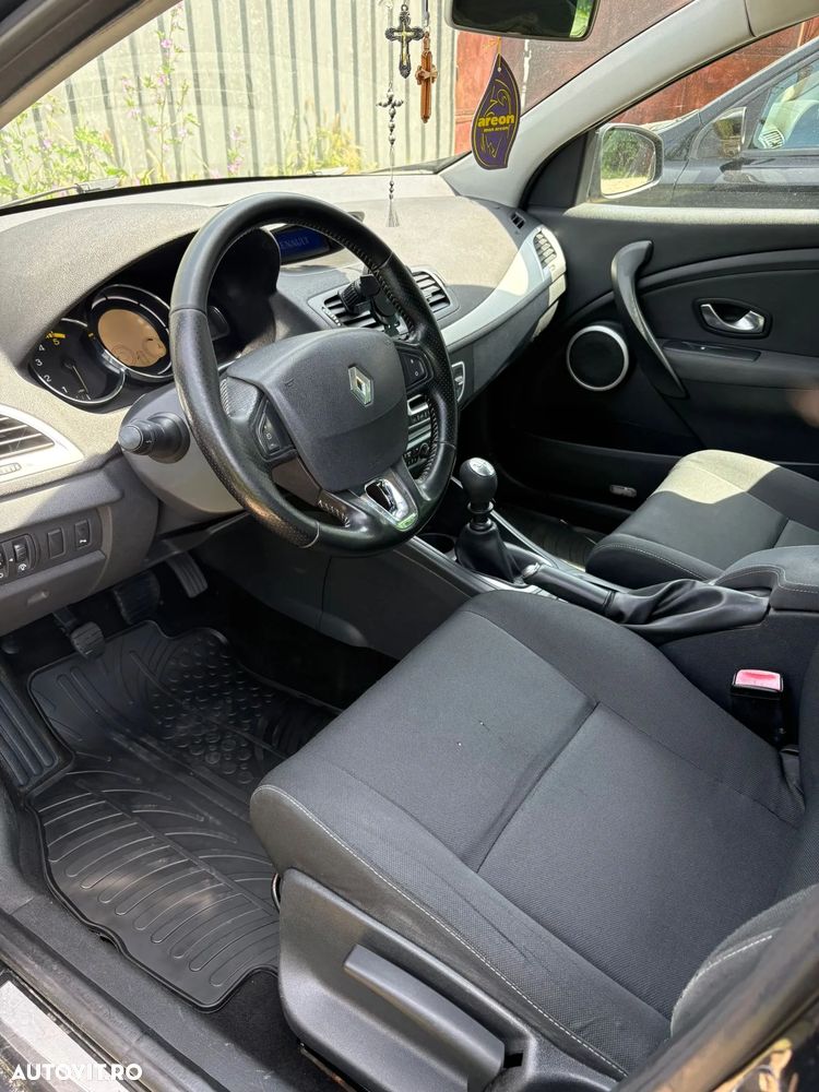 RENAULT Megane 2010 — imagine 12