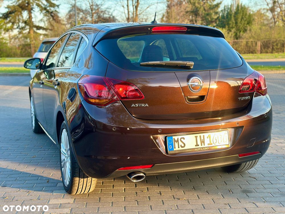 Opel Astra 1.4 Turbo Color Edition - 9