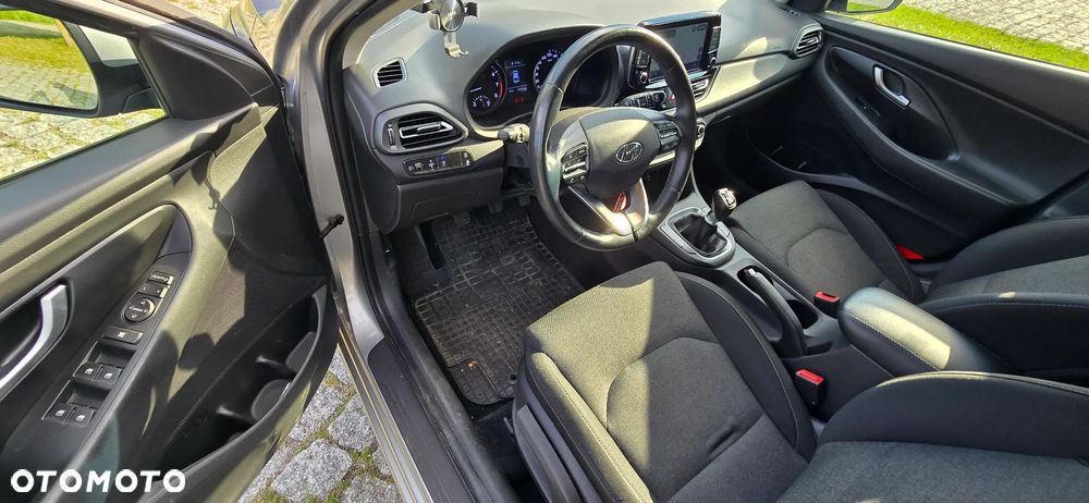 Hyundai i30 1.5 DPI Smart - 12