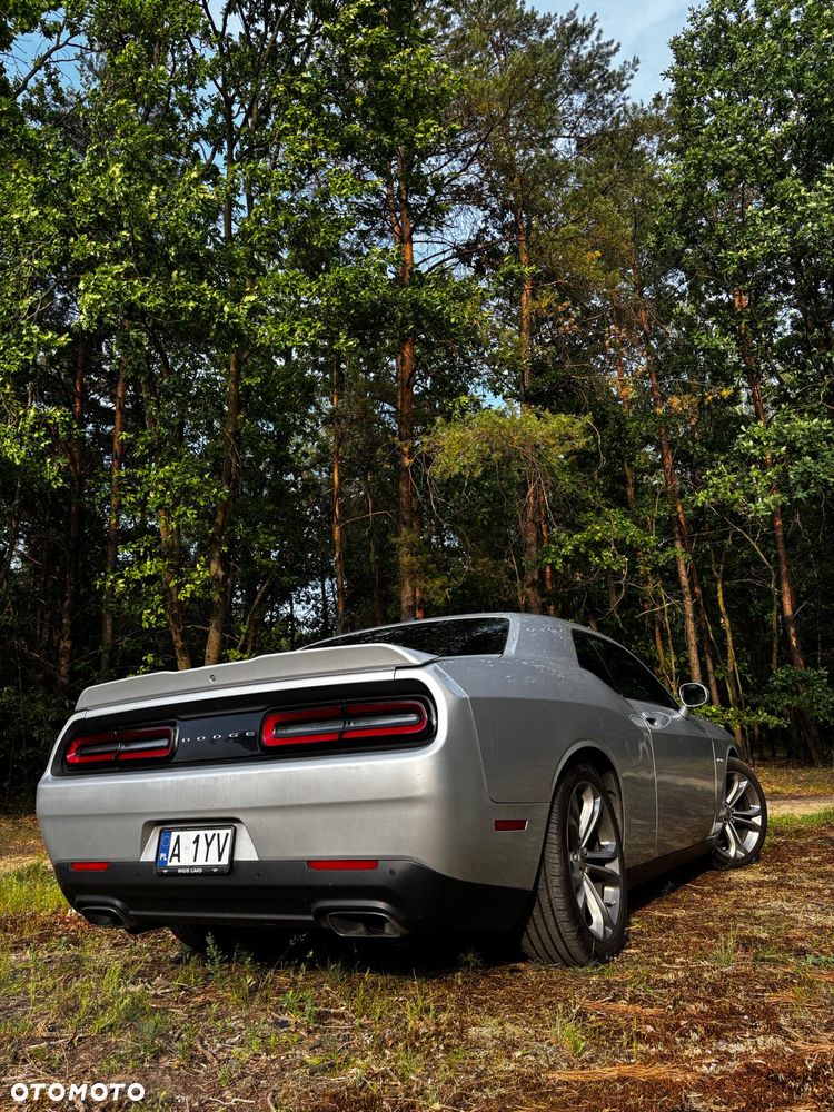 Dodge Challenger 5.7 R/T - 4