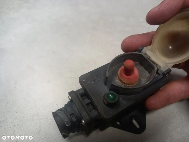 Wyłącznik główny prądu Deutz Fahr Agrotron 7250 TTV - 2