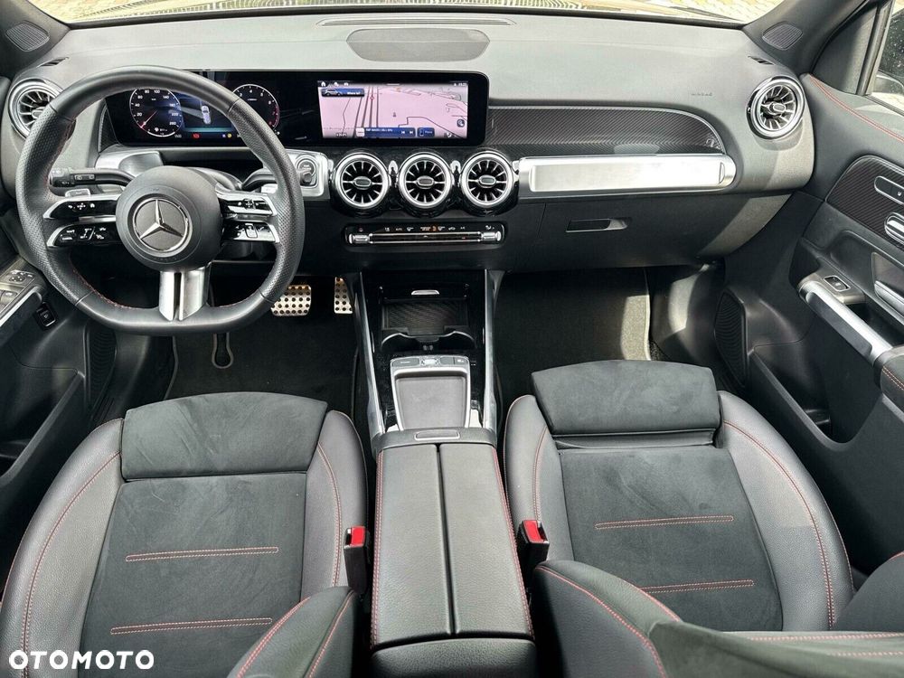 Mercedes-Benz GLB 200 AMG Line 7G-DCT - 11