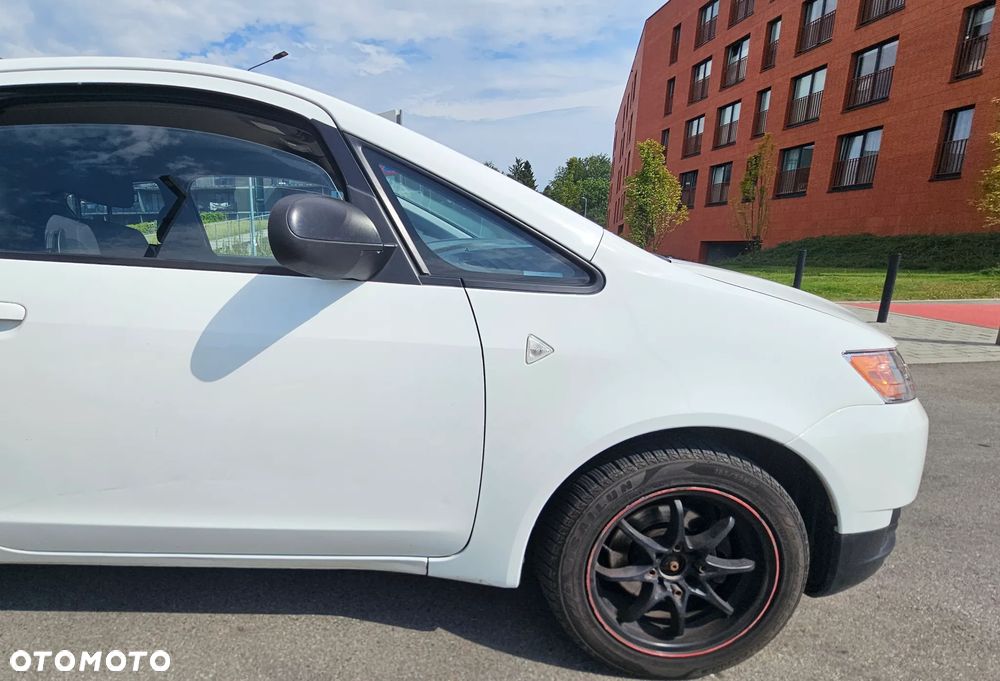 Mitsubishi Colt 1.1 Inform EU5 - 8
