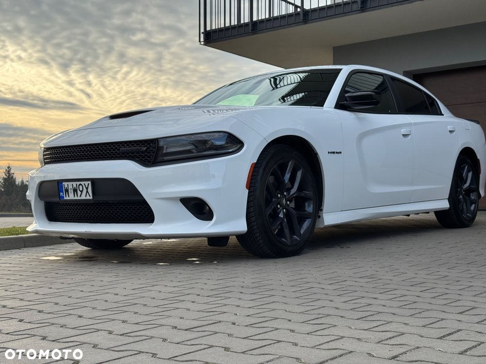Dodge Charger 5.7 R/T - 8
