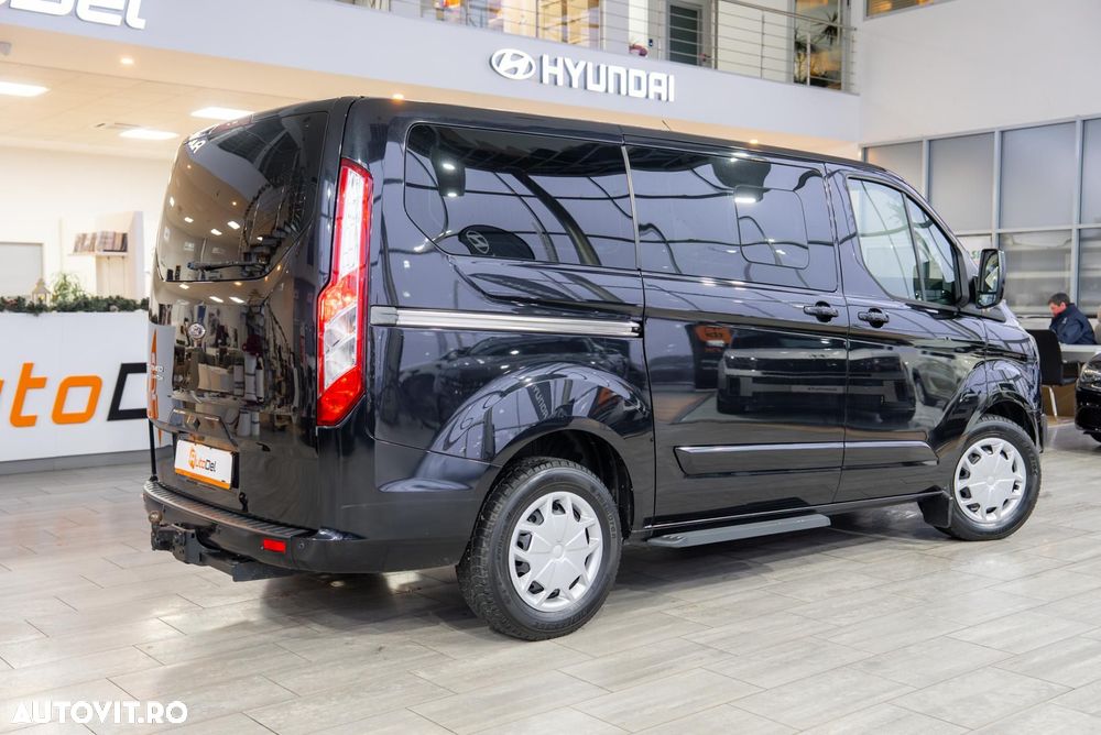Ford Tourneo Custom 300 L1H1 VA Titanium - 12