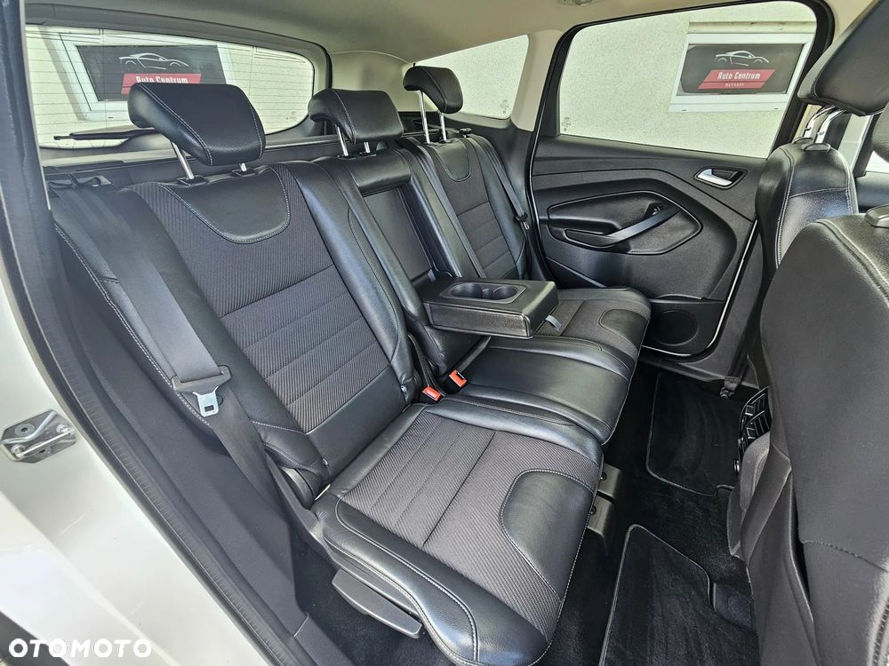 Ford Kuga 2.0 TDCi FWD Titanium - 12