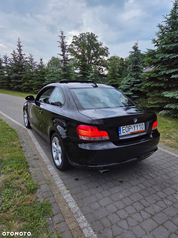 BMW Seria 1 120d Edition Sport - 26