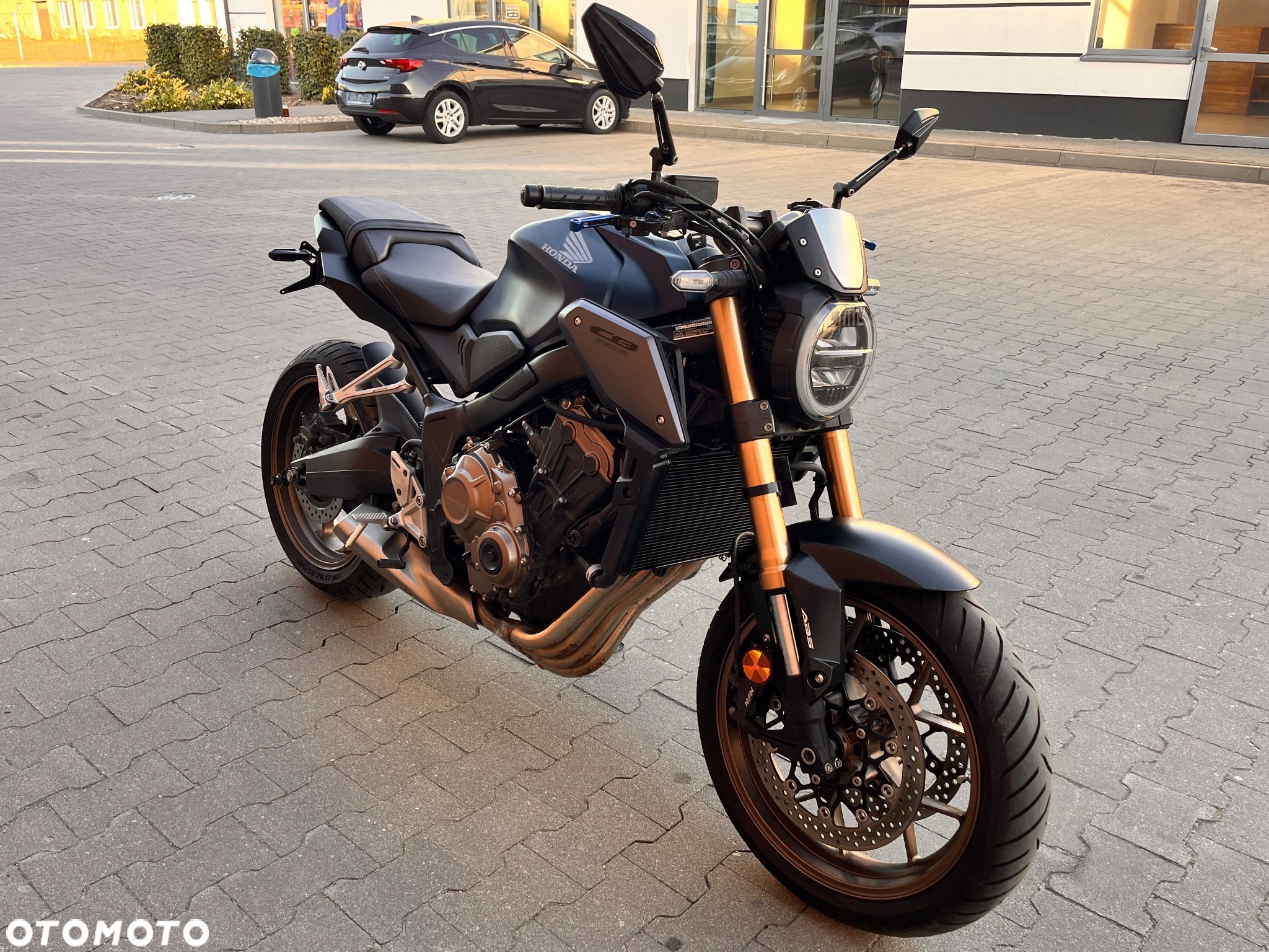 Honda CB - 3