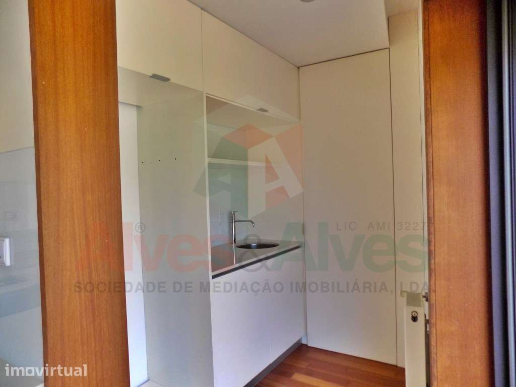 Moradia T4 Leça da Palmeira - zona histórica - Grande imagem: 4/30