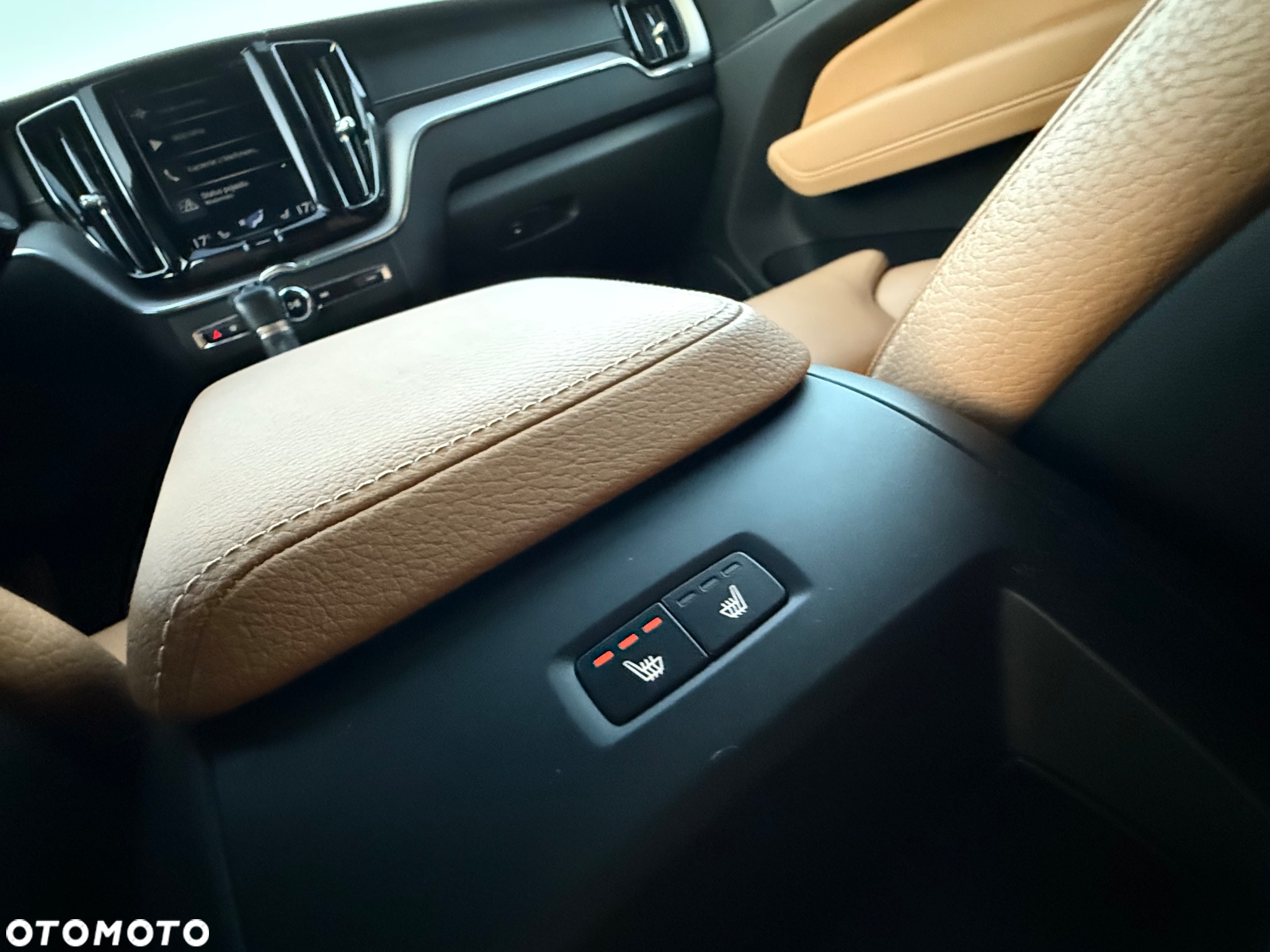Volvo XC 60 D4 Inscription - 28