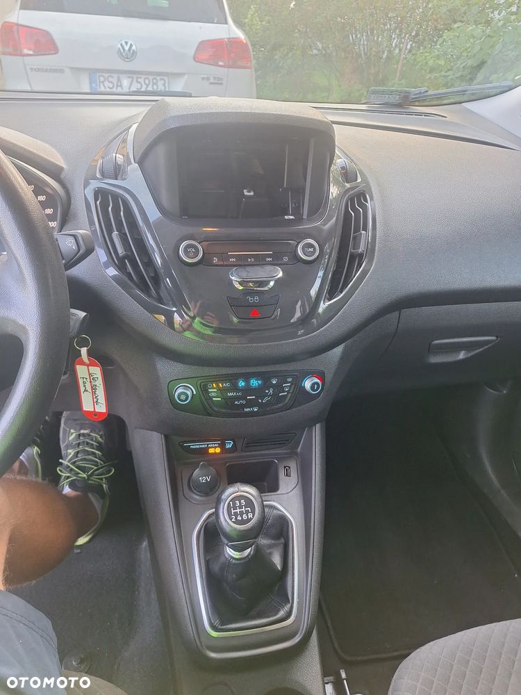 Ford Tourneo Courier 1.0 EcoBoost Trend - 10