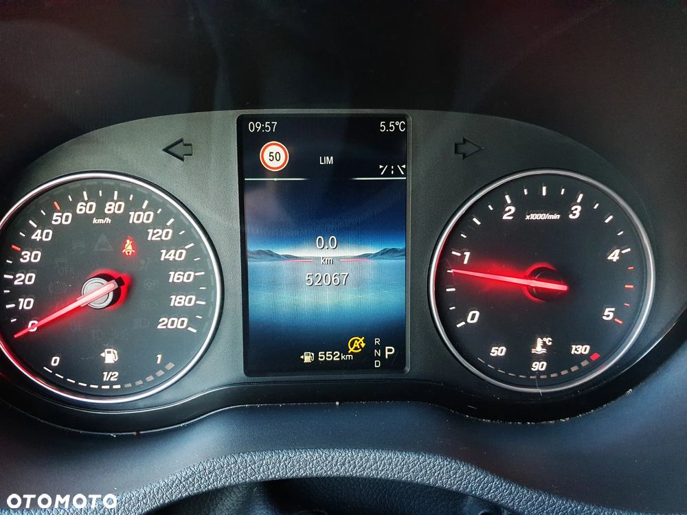 Mercedes-Benz SPRINTER 317 - 23