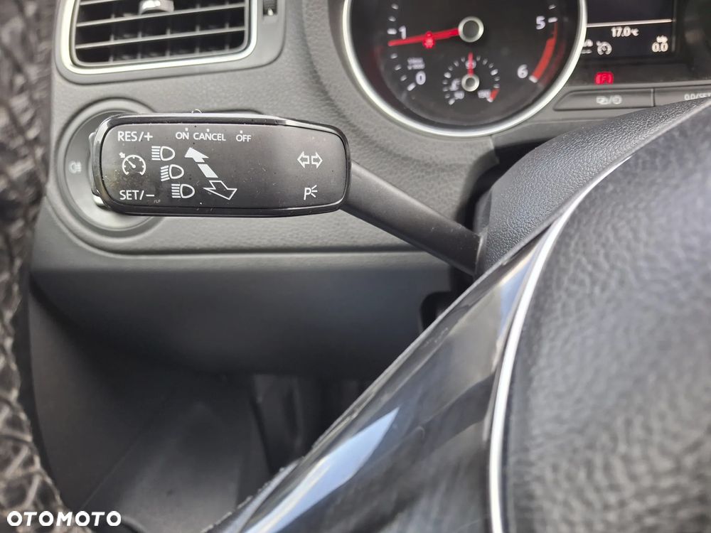 Volkswagen Polo 1.4 TDI (Blue Motion Technology) Highline - 21