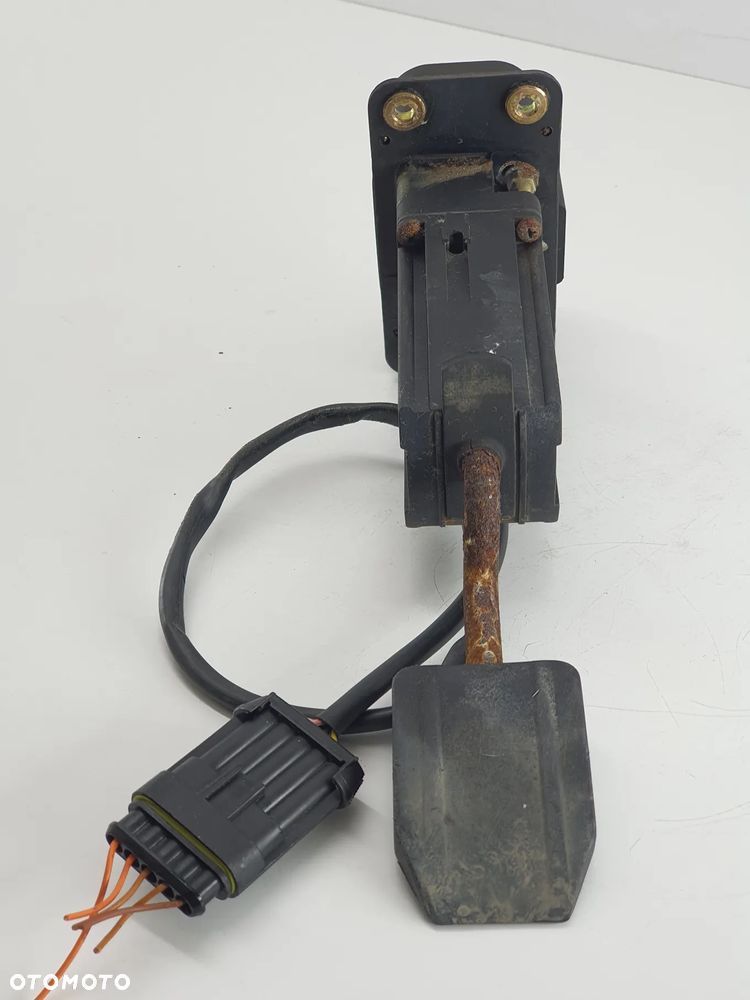 PEDAL GAZU  IVECO EUROCARGO - 9