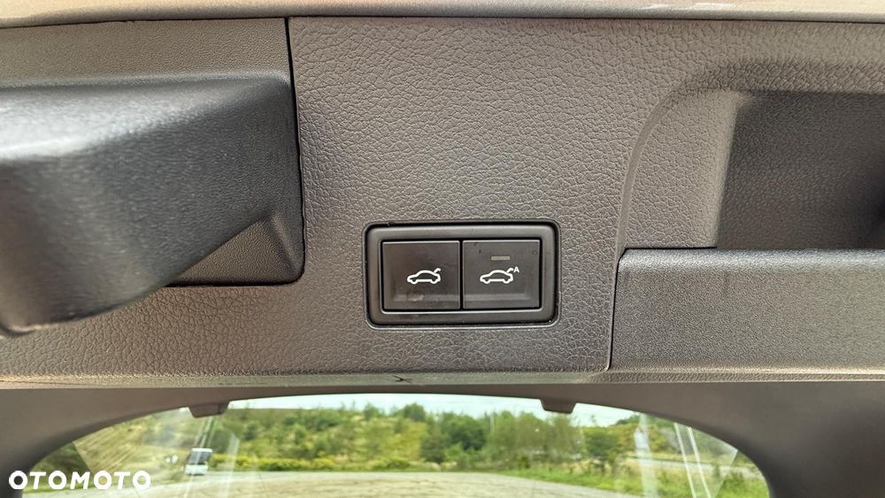 Volkswagen Arteon 2.0 TDI SCR Elegance DSG - 18