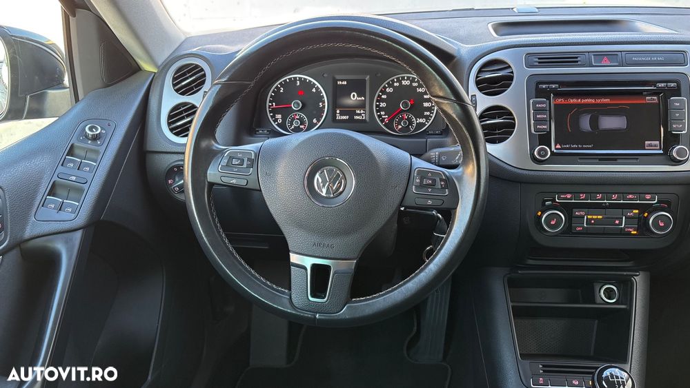 Volkswagen Tiguan 2.0 TDI 4Motion Sport & Style - 10