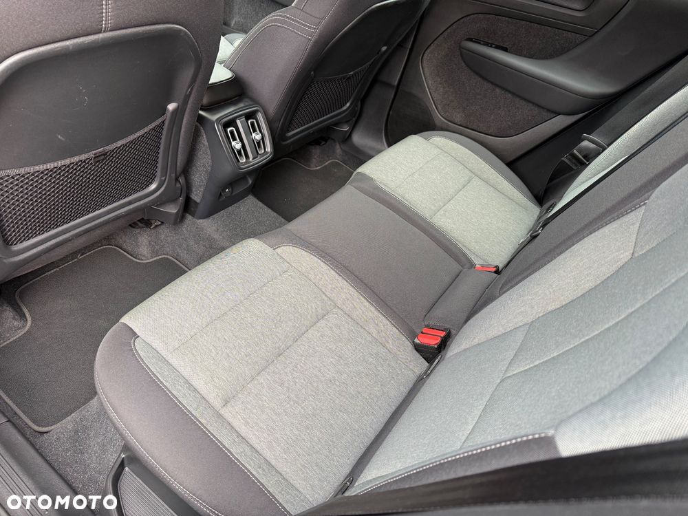 Volvo XC 40 B3 B DKG Plus Bright - 36