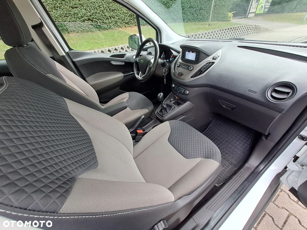 Ford Tourneo Courier - 7