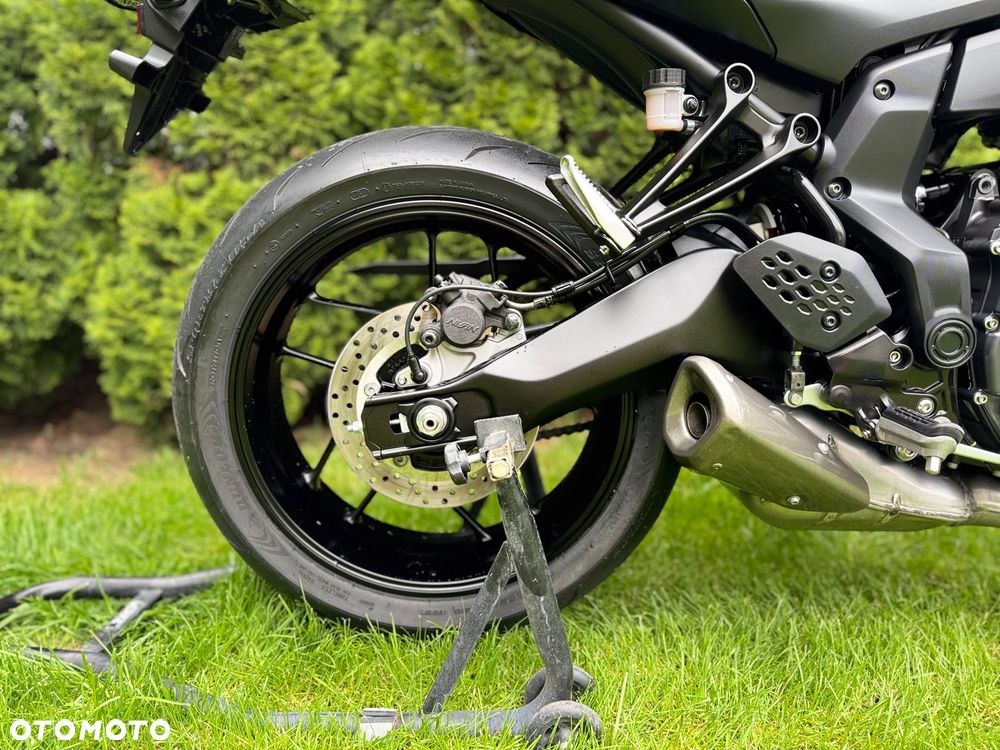Yamaha MT - 28