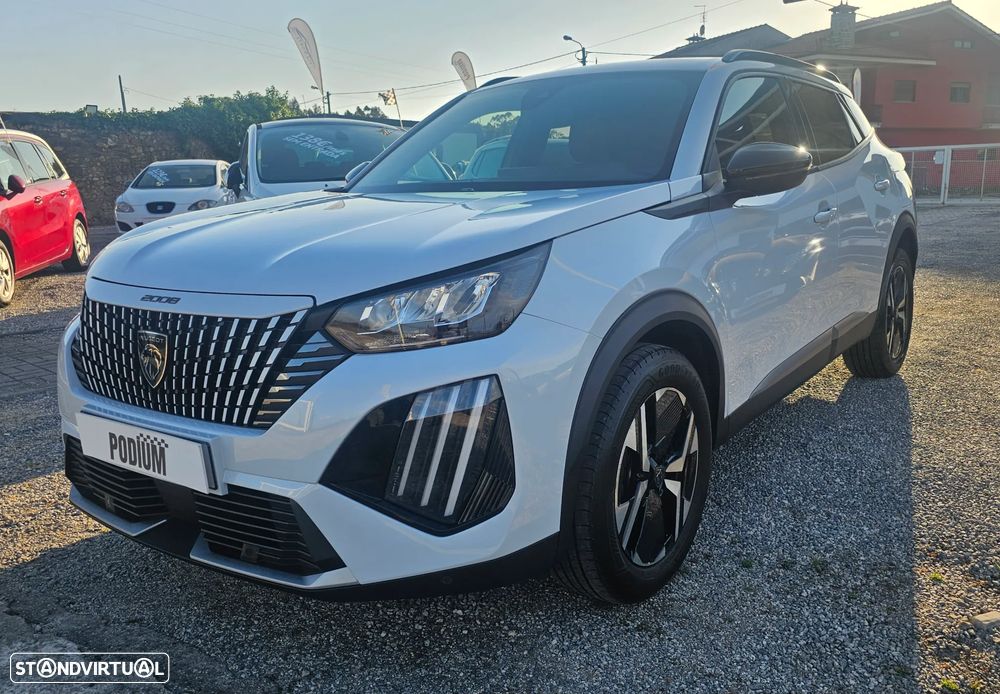 Peugeot 2008 1.2 PureTech Allure - 4