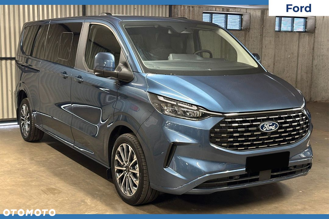 Ford Tourneo Custom - 2