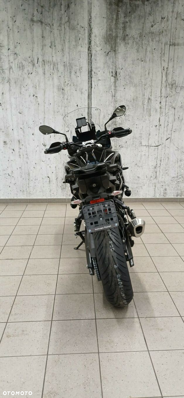 BMW S - 4