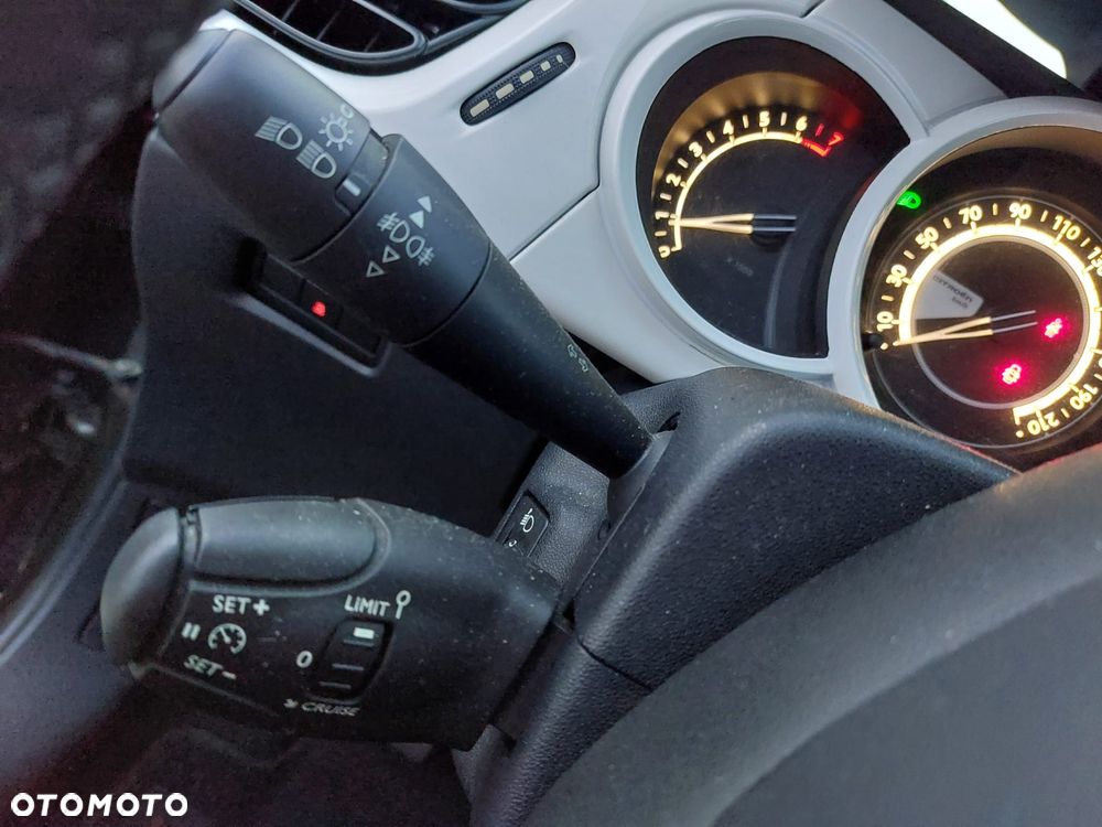 Citroën C3 Pure Tech (VTi) 82 Exclusive - 18