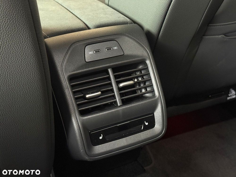Skoda Superb 1.5 TSI mHEV Sportline DSG - 35