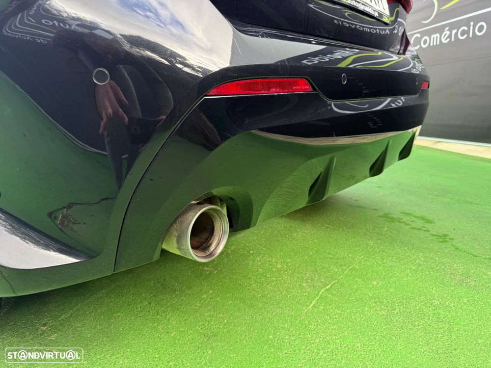 BMW 116 d Pack Desportivo M - 9