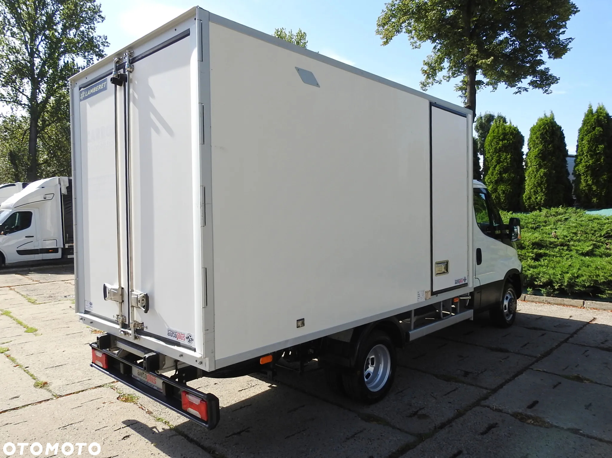 Iveco DAILY 35C15 KONTENER CHŁODNIA -12*C ZASILANIE 230V BLIŹNIACZE KOŁA 150KM [ 5418 ] - 14