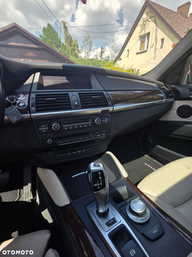 BMW X6 35i xDrive - 9
