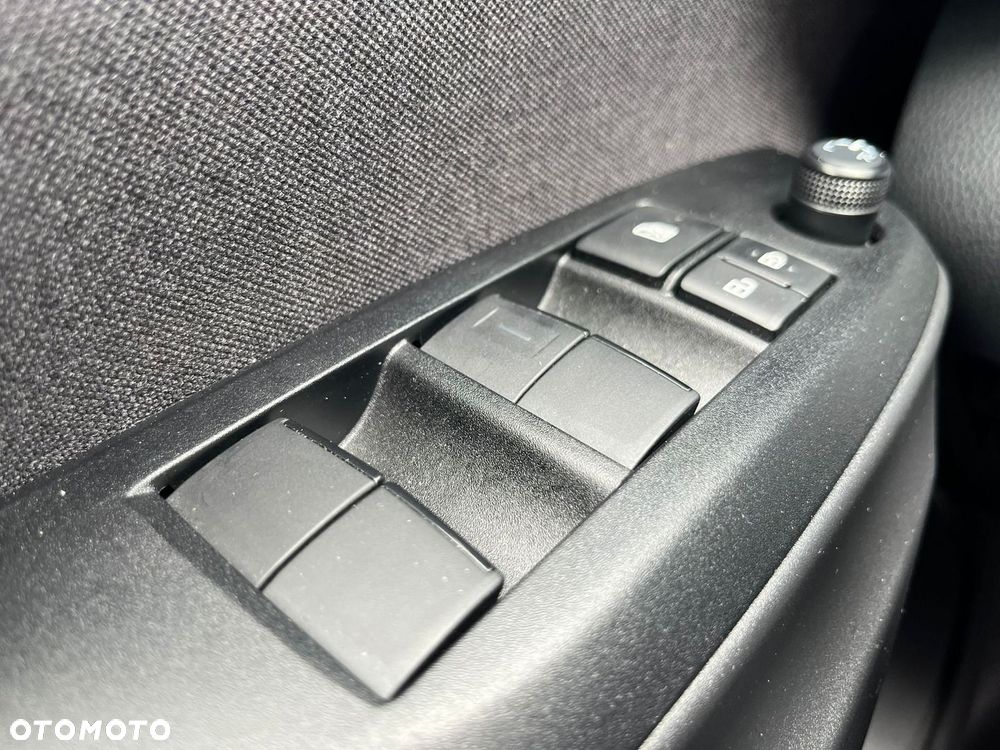 Toyota Yaris Hybrid 1.5 Style - 30