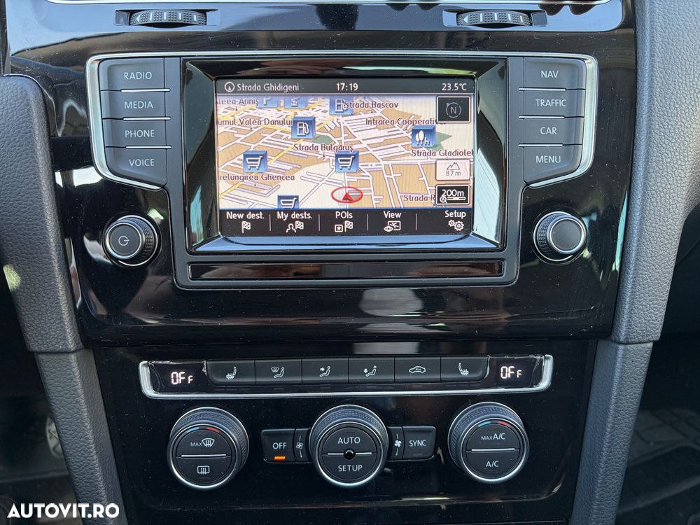 Volkswagen Golf 1.4 TSI BMT Highline - 12