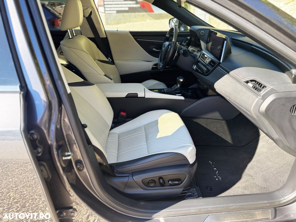 Lexus Seria ES - 21