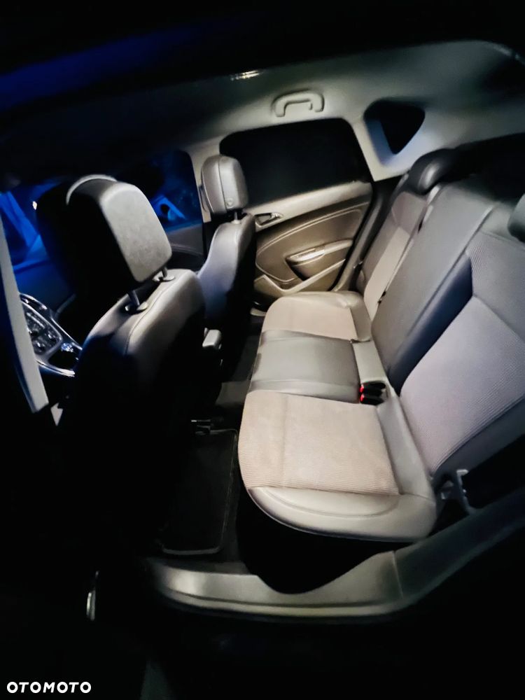 Opel Astra IV 1.4 T Cosmo - 10