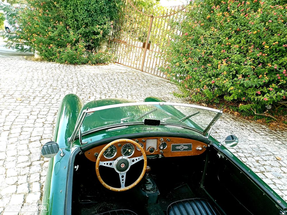 MG MGA - 6