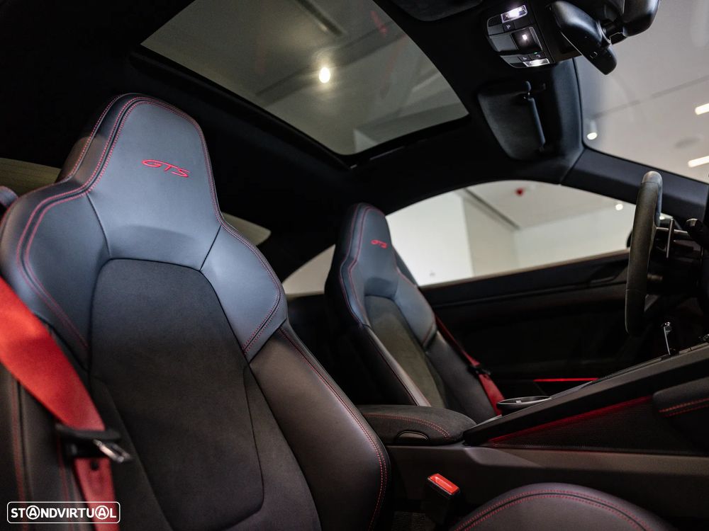 Porsche 911 (992) Carrera GTS PDK - 42
