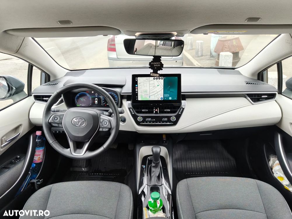 Toyota Corolla 1.8 HSD Dynamic - 18