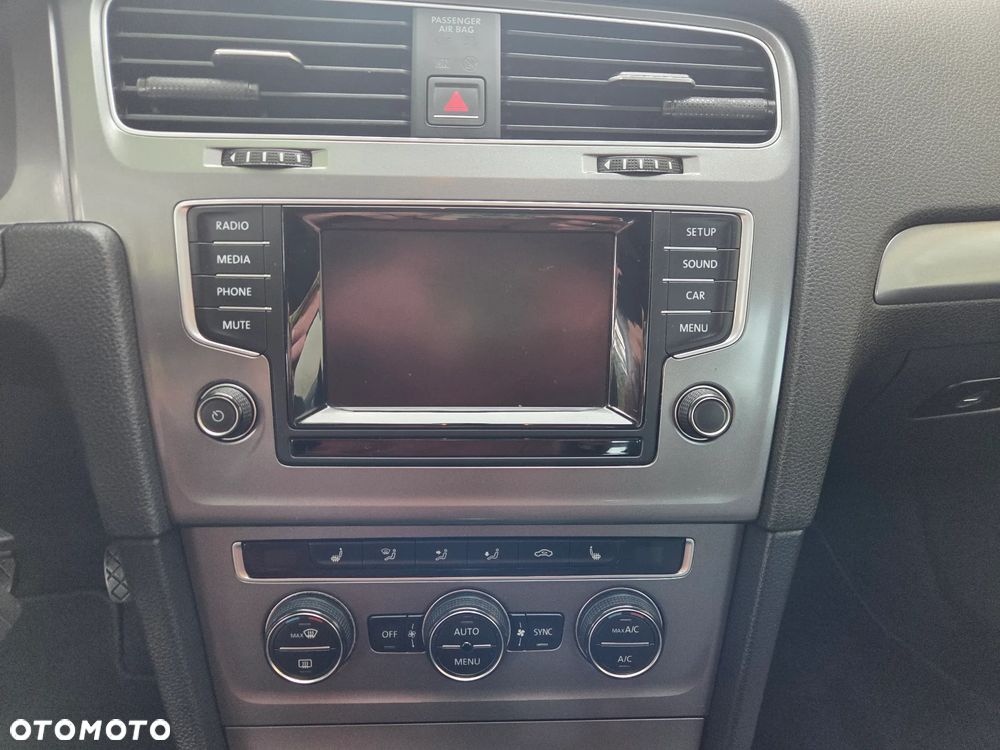 Volkswagen Golf 1.6 TDI BlueMotion Technology Comfortline - 19