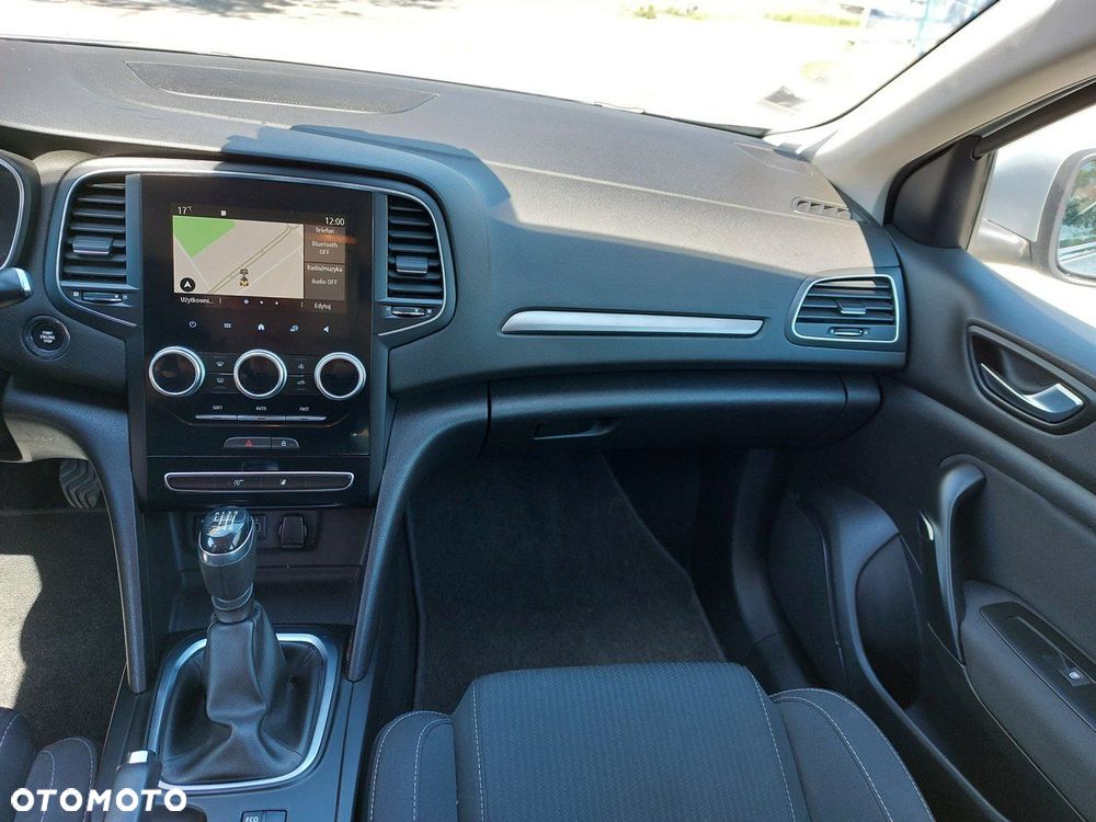 Renault Megane 1.5 Blue dCi Intens - 9