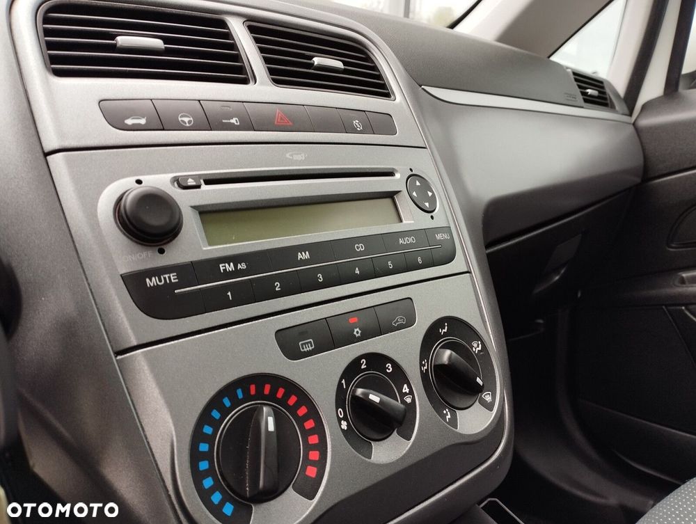 Fiat Punto - 16