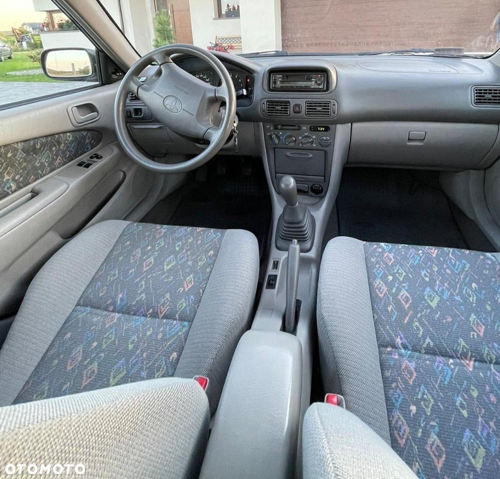 Toyota Corolla - 5