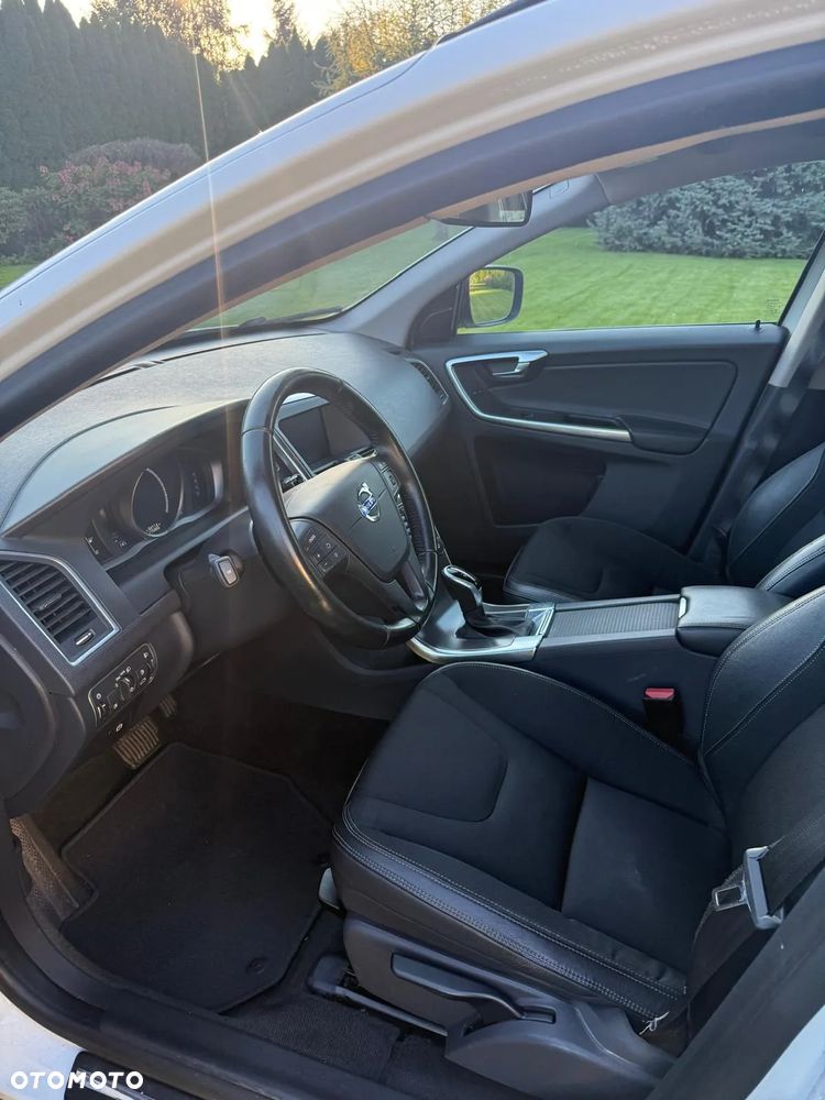 Volvo XC 60 D3 Geartronic Kinetic - 13