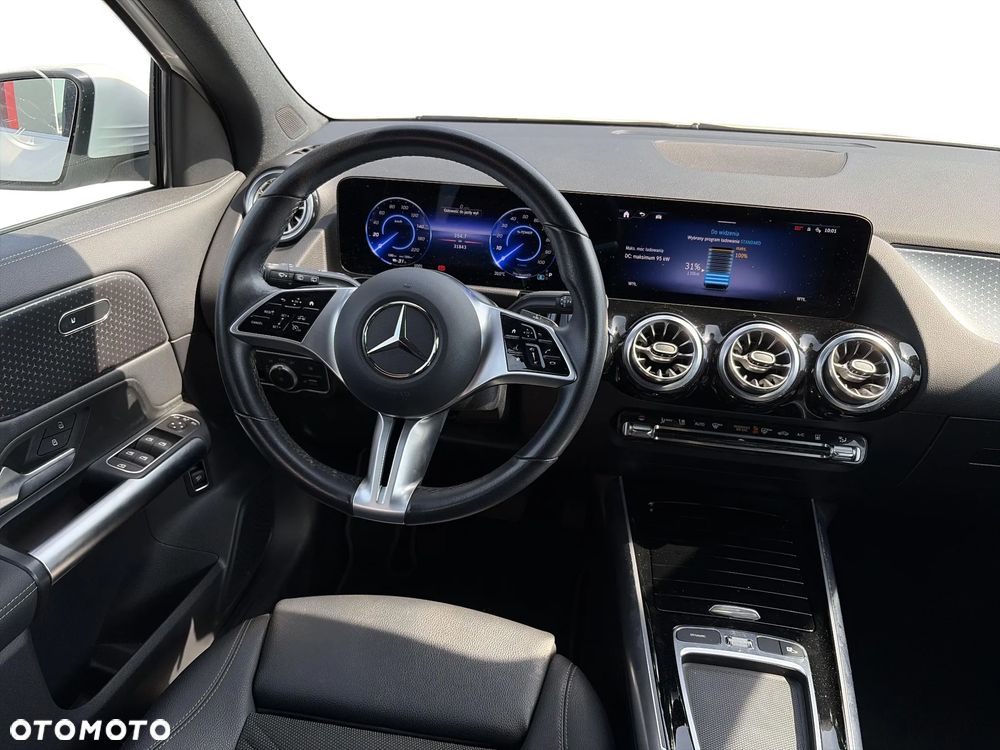 Mercedes-Benz EQA 250+ 70.5kWh Progressive - 16